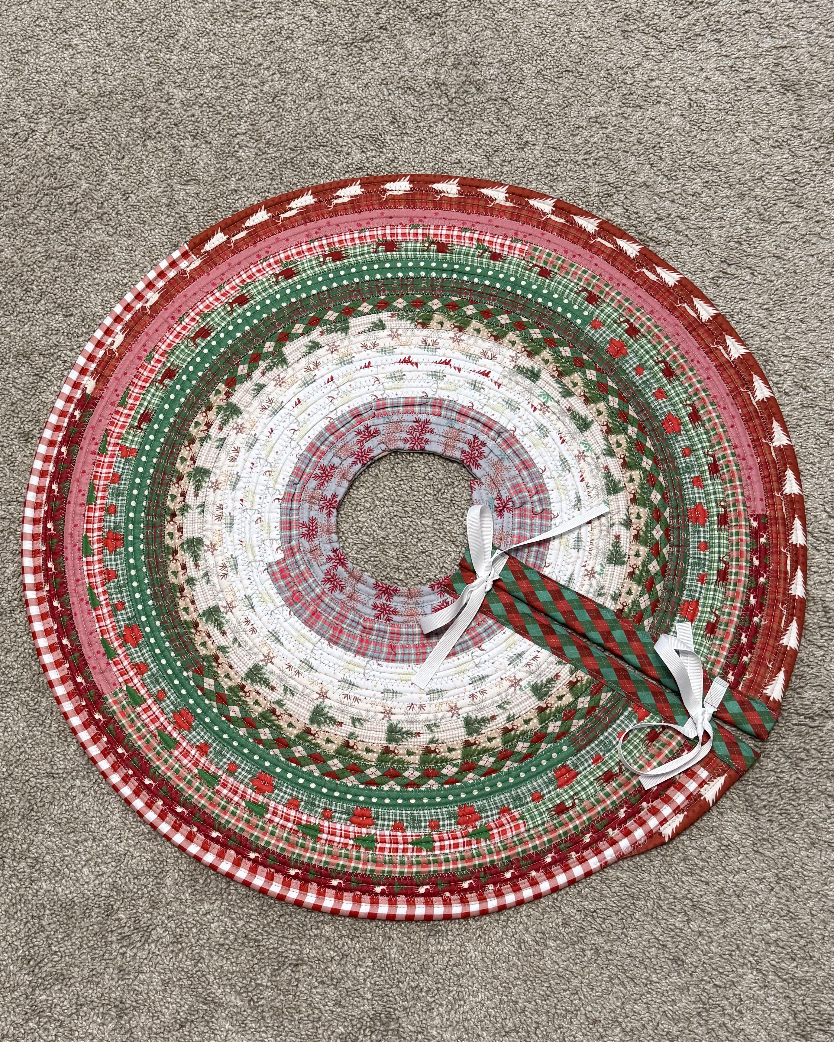Mini Tree Skirt Jelly Roll Rug holiday décor quilted cotton